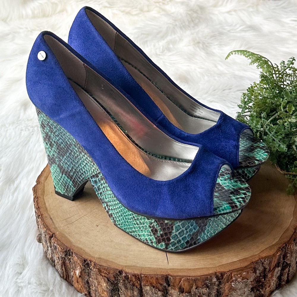 NEW Calvin Klein Snakeskin Blue Suede Kainen Platform Wedge Heel Shoes 6.5